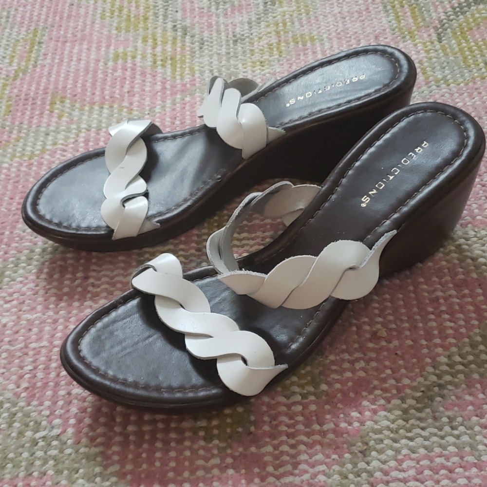 Summer wedges